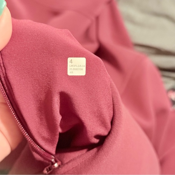 Burgundy cowlneck Pullover Sweater - Picture 3 of 3